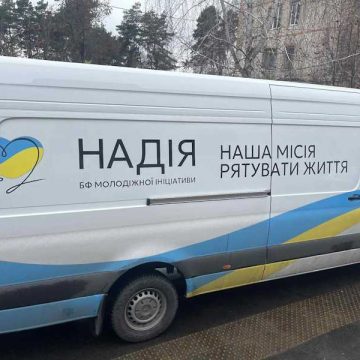 a1d7eac9-7ab6-461d-a4cc-4269cf1858b1