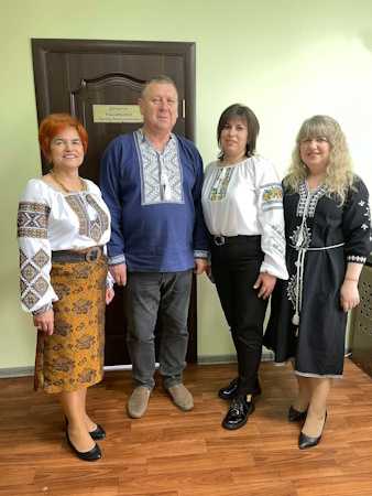 Адміністрація Славутської міської лікарні щиро вітає всіх із Днем вишиванки! Адміністрація Славутської міської лікарні щиро вітає всіх із Днем вишиванки!